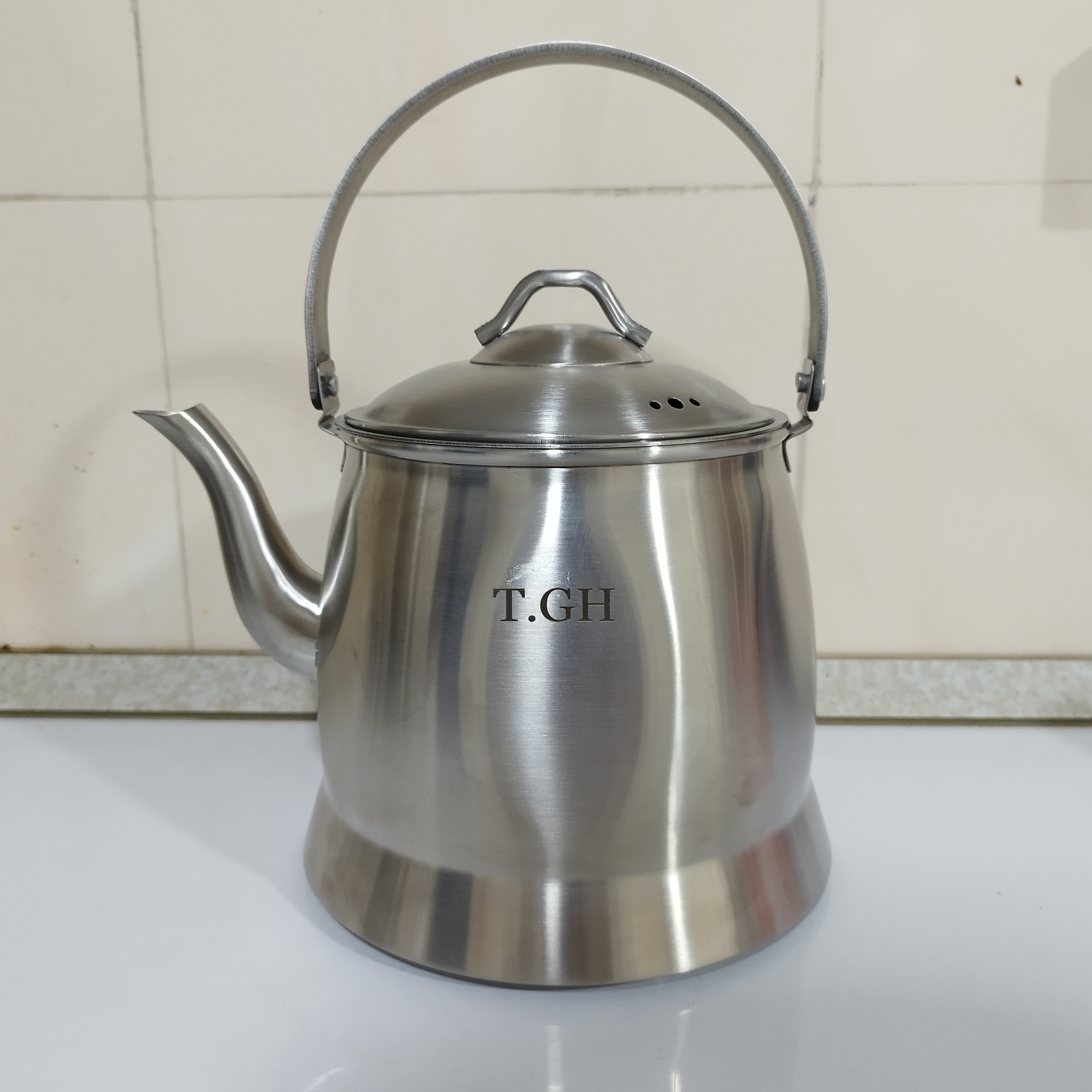 کتری استیل 3.5 لیتر قیطاسی کد 402000 T.GH با ارسال رایگان