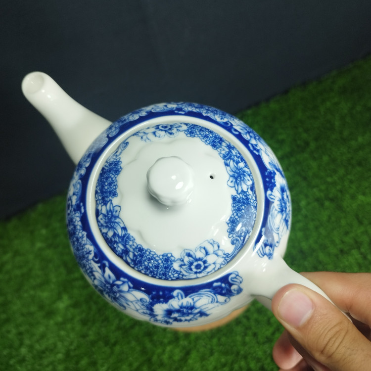 قوری چینی الیزابت مدل پاروس کد 9 متوسط با ارسال رایگان