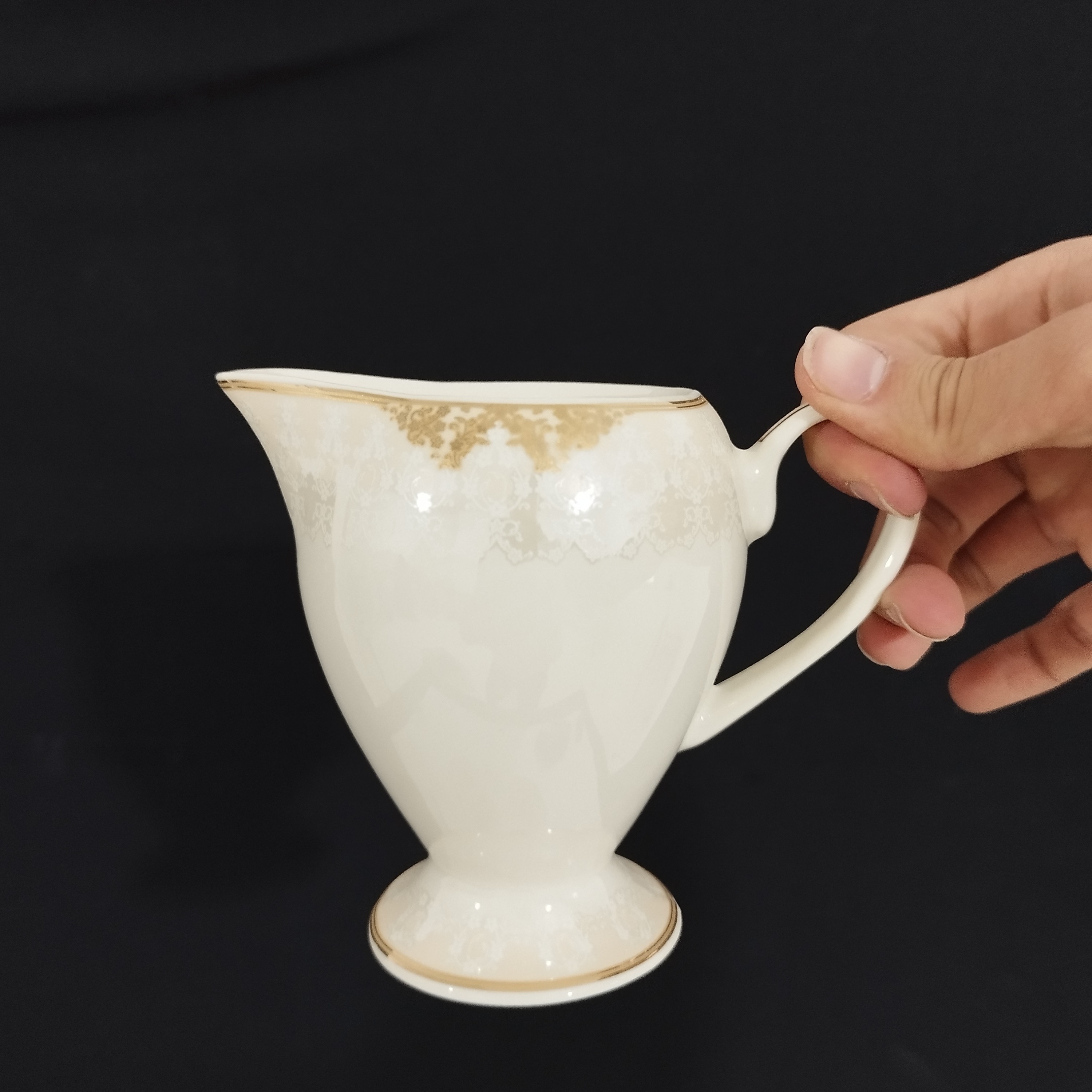 سرویس چینی 114 پارچه (12 نفره) ویلیام کد 4002 با ارسال رایگان