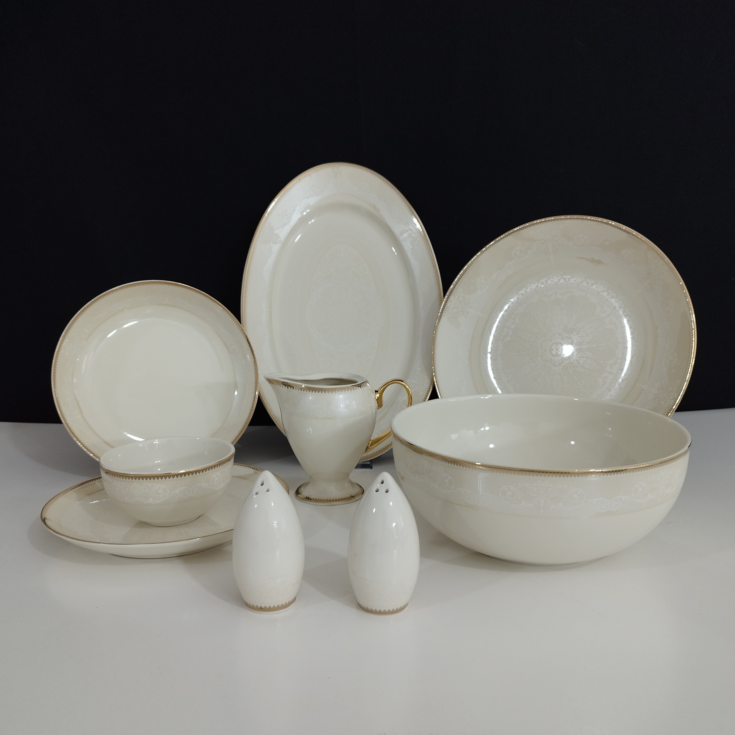 سرویس چینی 30 پارچه (6 نفره) ویلیام کد 4056 با ارسال رایگان