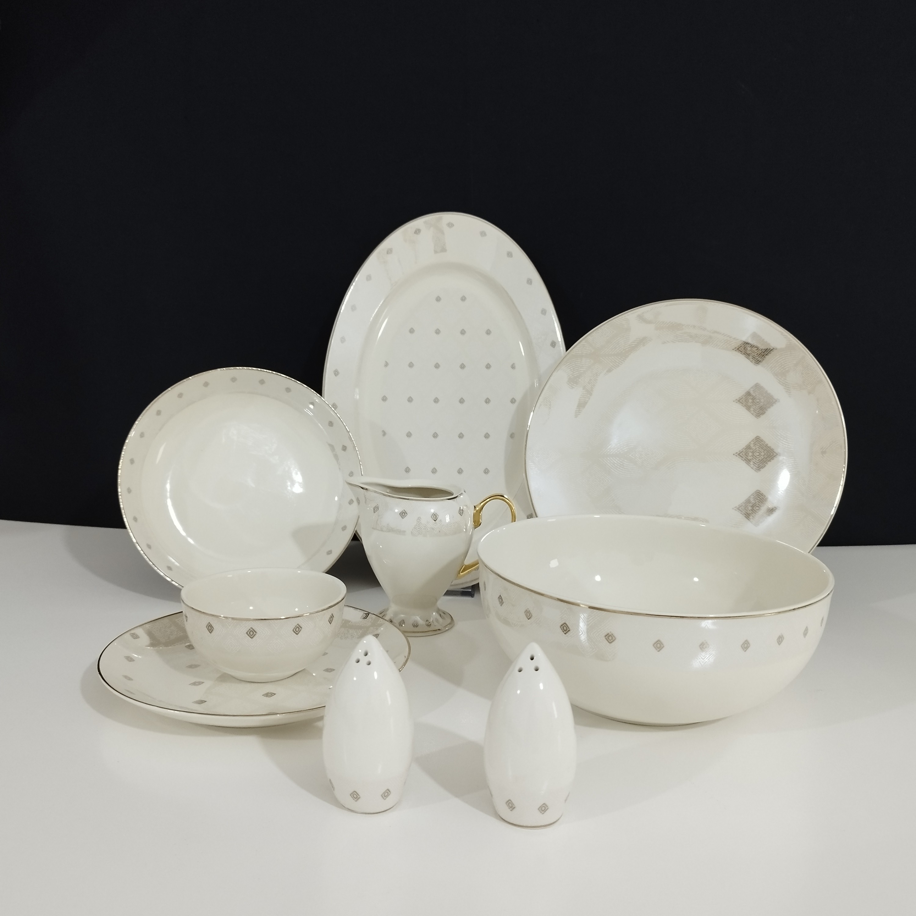 سرویس چینی 30 پارچه (6 نفره) ویلیام کد 4055 با ارسال رایگان