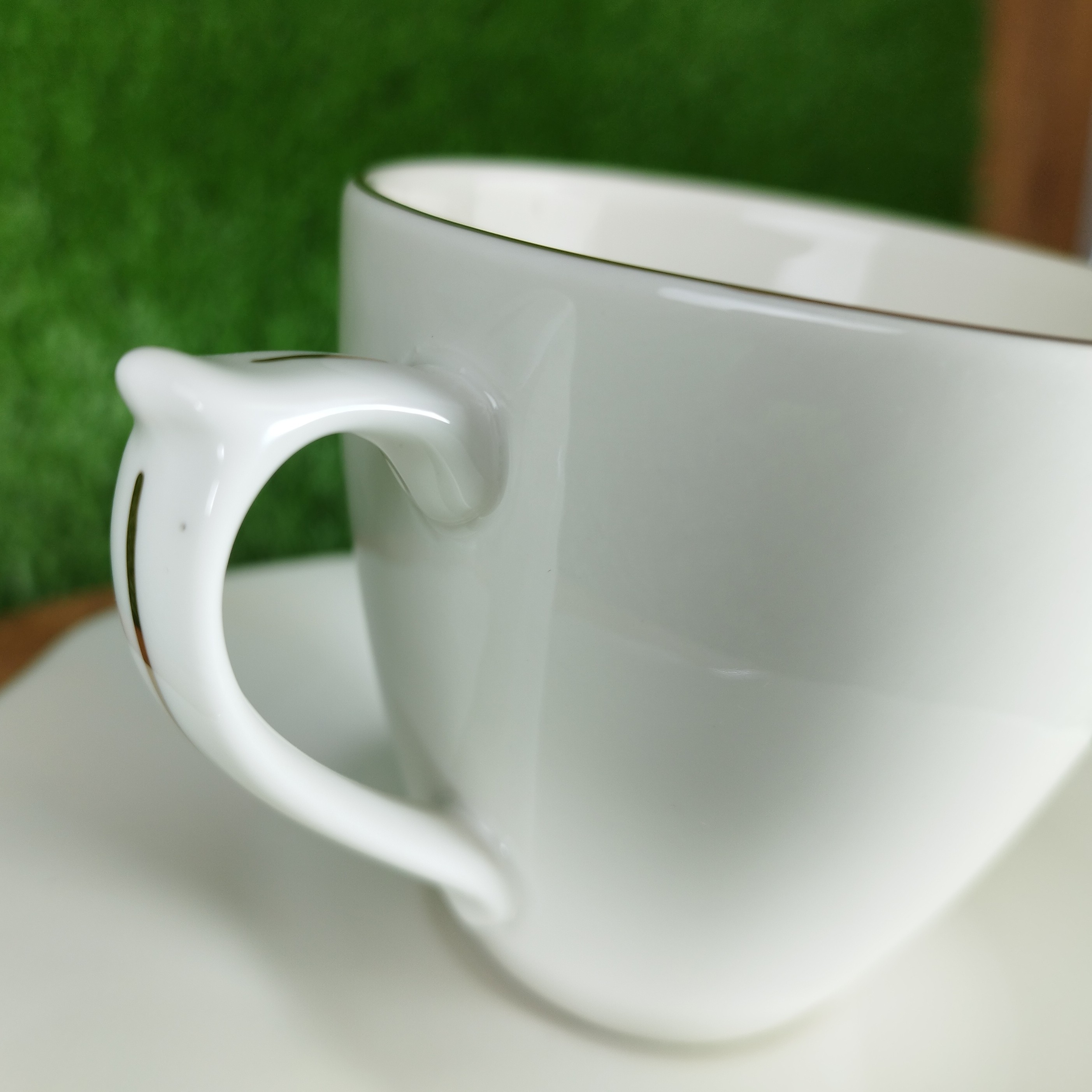 فنجان و نعلبکی چای چینی الیزابت مدل امپریال خط طلا بسته 6+6 عددی با ارسال رایگان