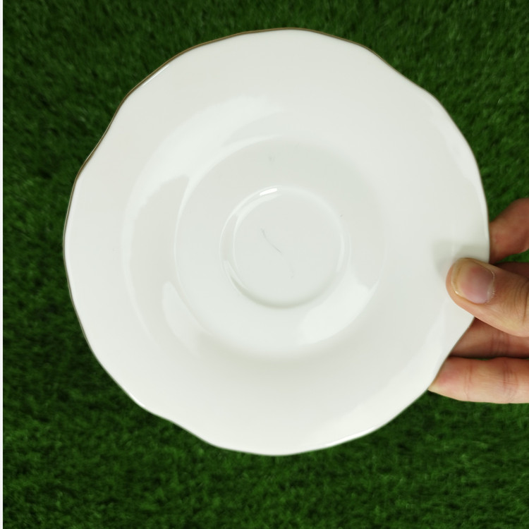 فنجان و نعلبکی چای چینی الیزابت مدل امپریال خط طلا بسته 6+6 عددی با ارسال رایگان