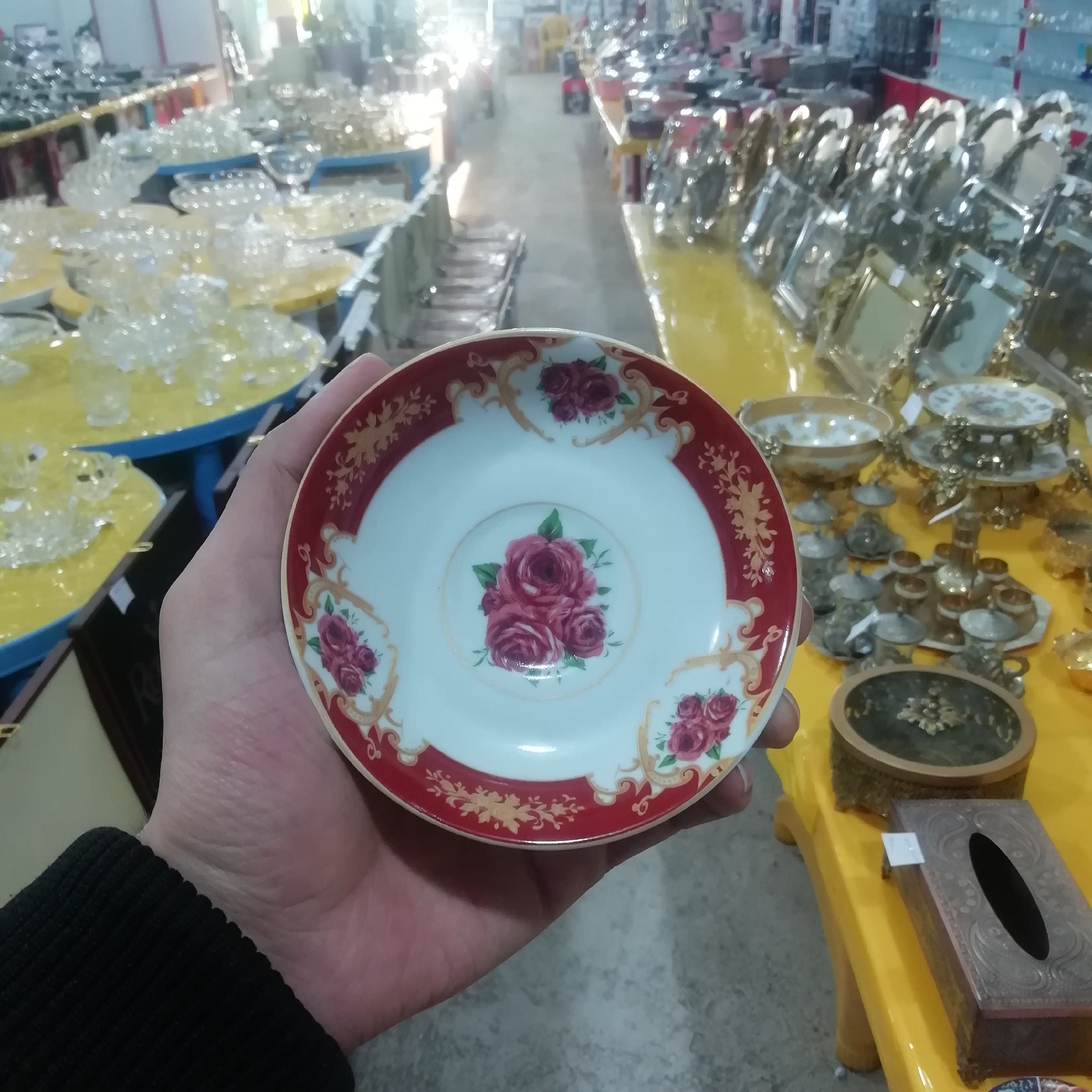 نعلبکی چینی طرح معینی زرشکی رز بسته 6 عددی با ارسال رایگان
