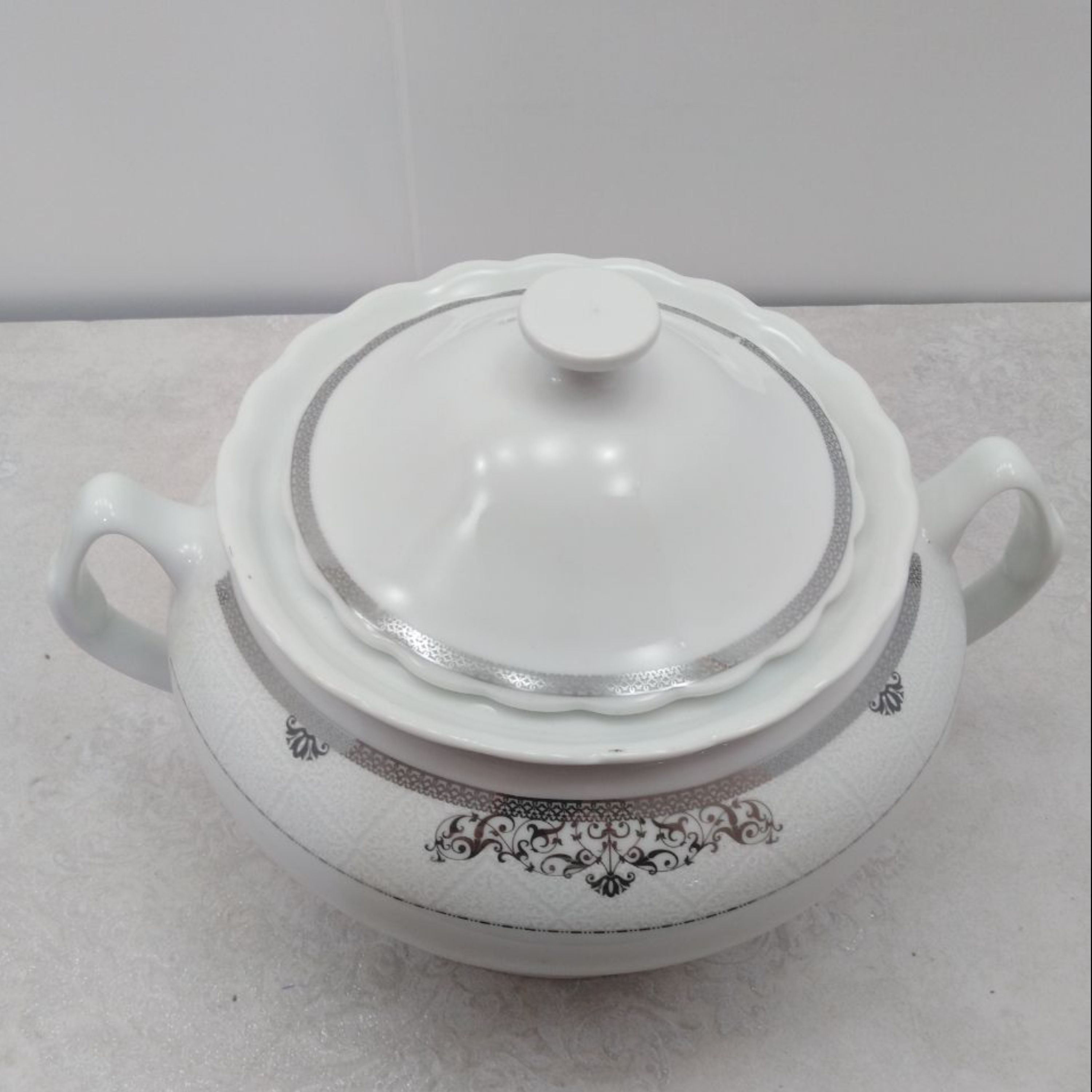 سوپ خوری درب دار چینی پارس کد 533 با ارسال رایگان