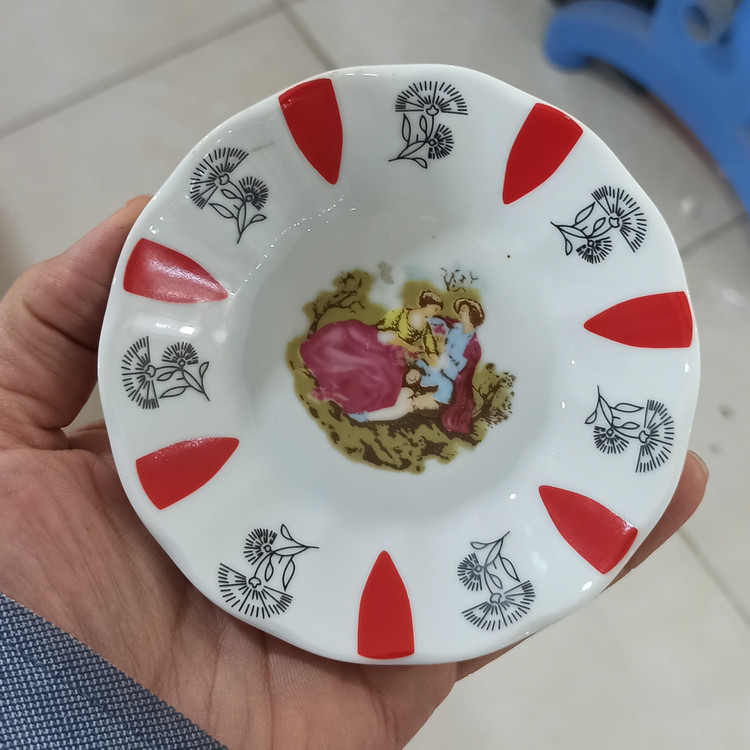 نعلبکی چینی واتسون مدل محرمات دانسی قرمز بسته 6 عددی با ارسال رایگان