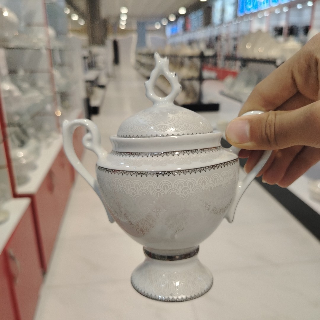 سرویس چینی 128 پارچه لورین مدل زویا پلاتین 18 نفره با ارسال رایگان