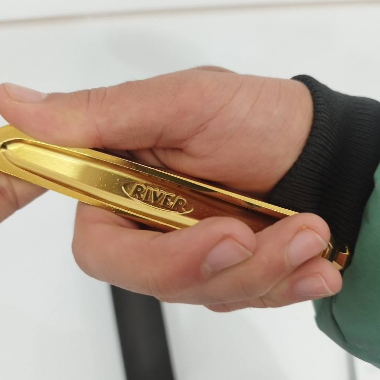 قاشق آجیل ریور طلایی کد 110G جعبه دار با ارسال رایگان